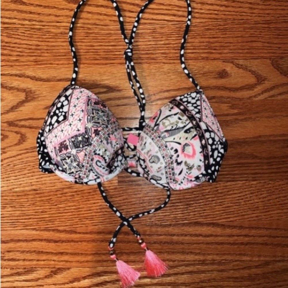 Victoria’s Secret swim top EUC